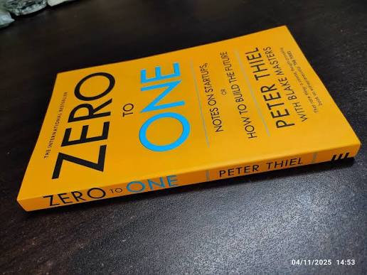 Zero to One: Notes on Startups, or How to Build the Future – Paperback Edition